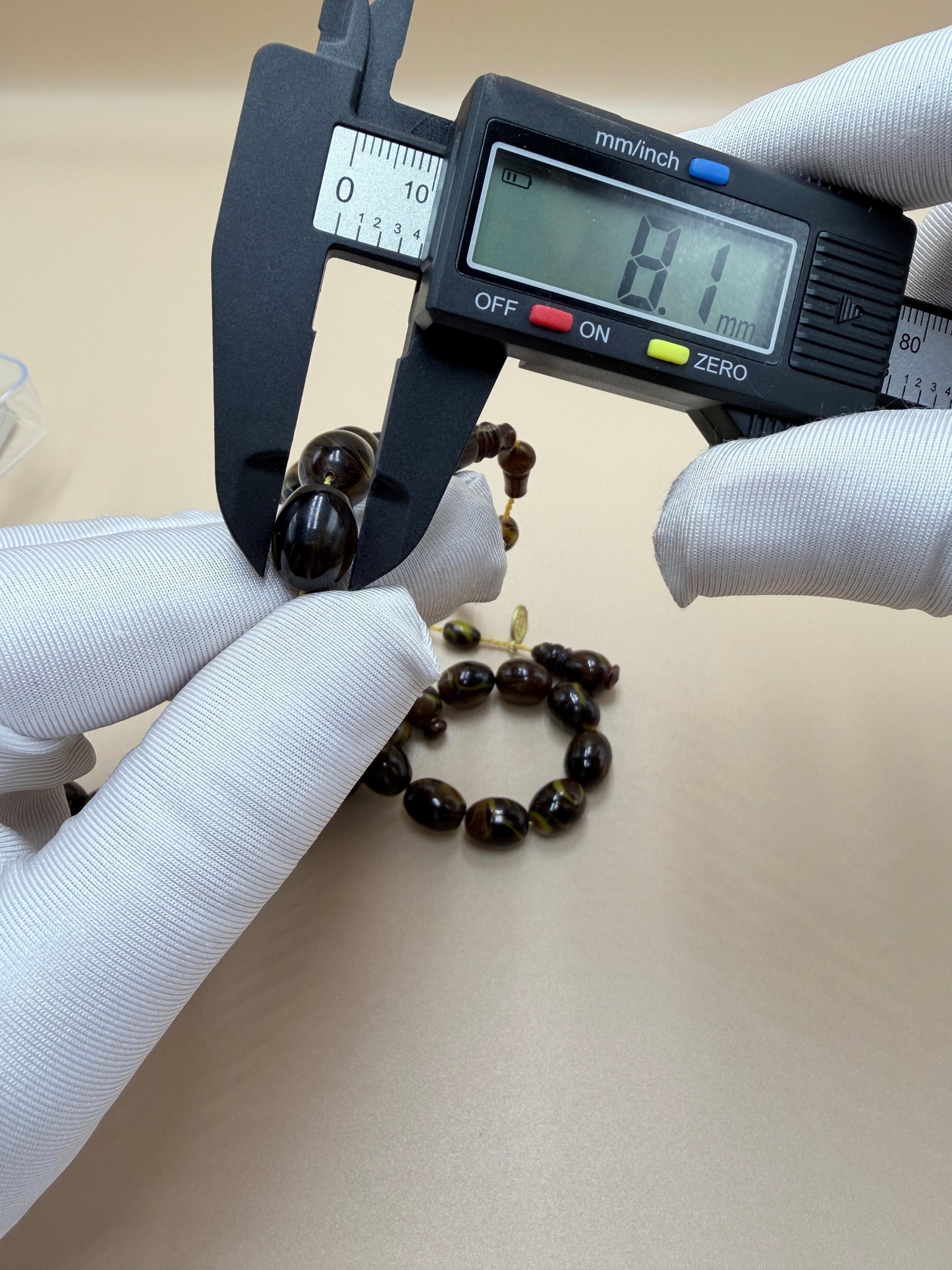 مسباح سندلوس صب جديد مميز.
Distinctive New Sandalus Misbah.