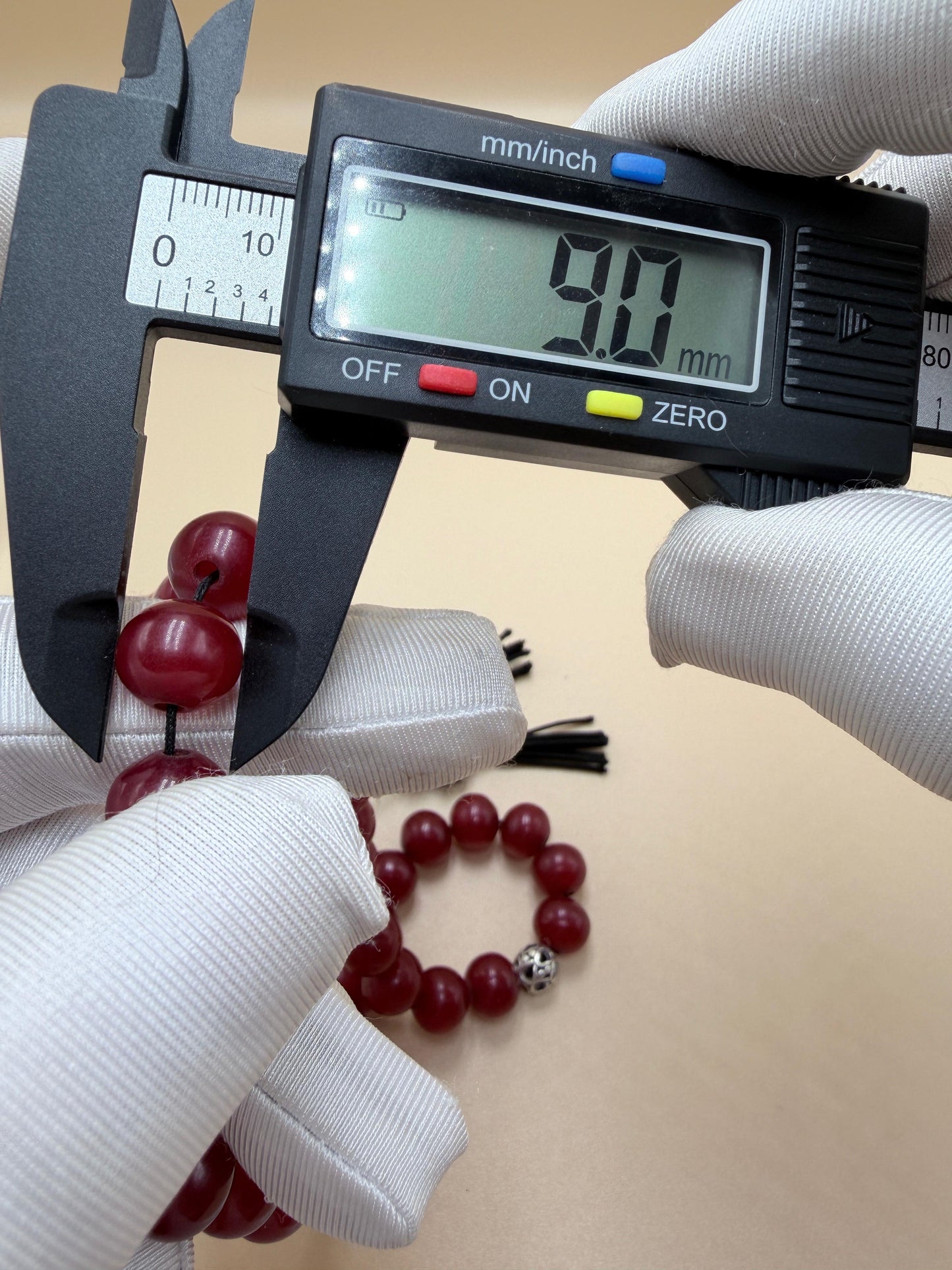 مسباح فاتوران قديم — كفية.
Antique Misbah Fatoran — Kafiya style.