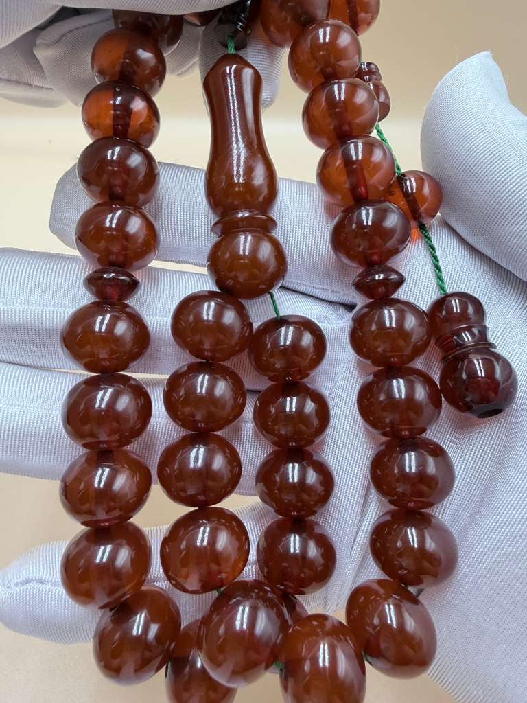 مسباح فاتوران خام قديم، بخراطة جديدة.Old Raw Faturan Misbah with New Carving.