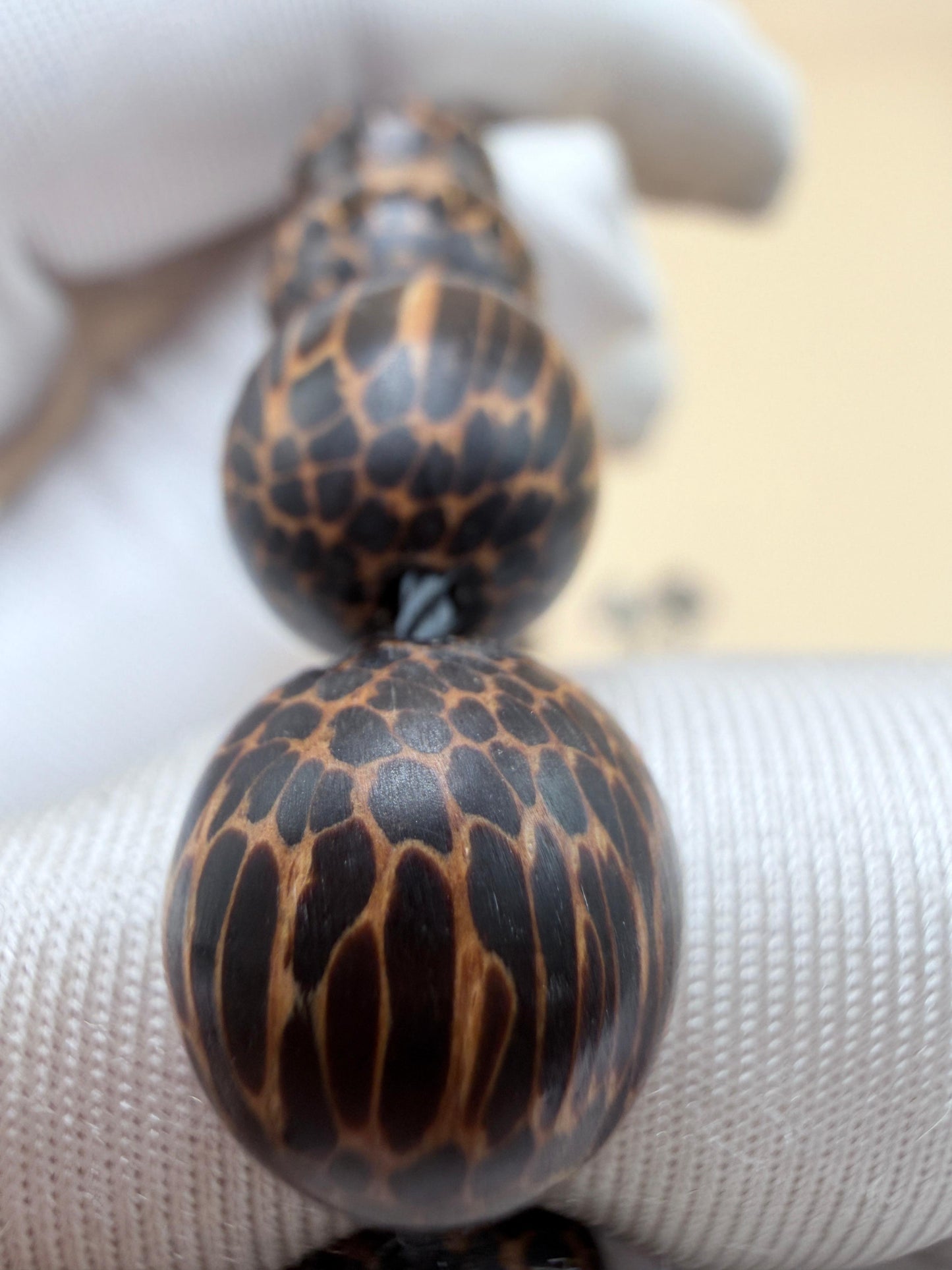 مسباح خشب النمر
قطعة نادرة
Rare Tigerwood Misbaha