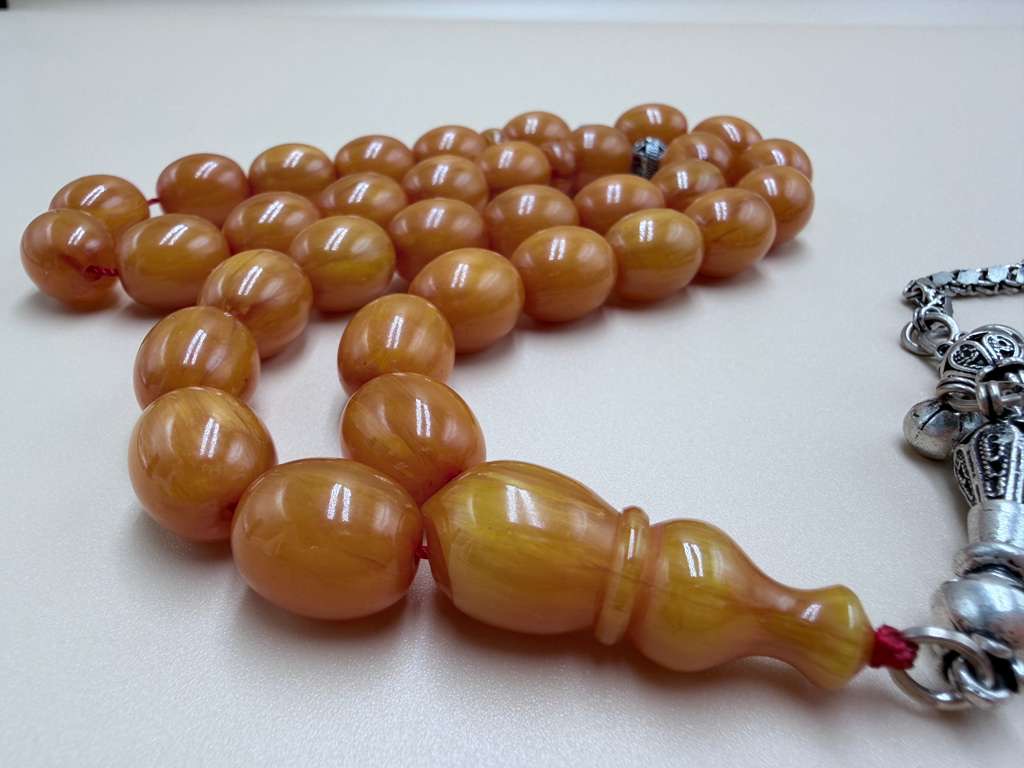 مسباح سندلوس مسكي خام عصيان مع شرّابة فضة عيار ٥٠٠ Raw Musk Sandalwood Misbaha with natural stick beads, finished with a 500 silver tassel