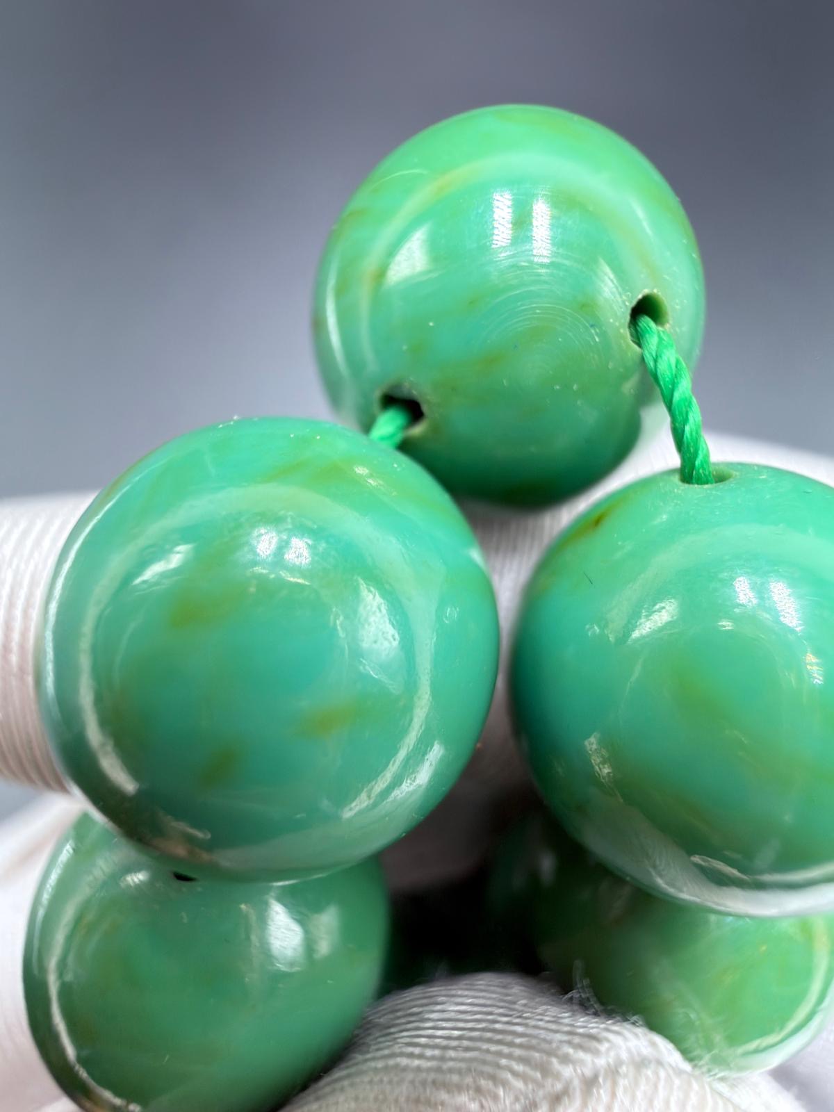 مسباح سندلوس عرق أصفر
Yellow Vein Sandalus Misbaha