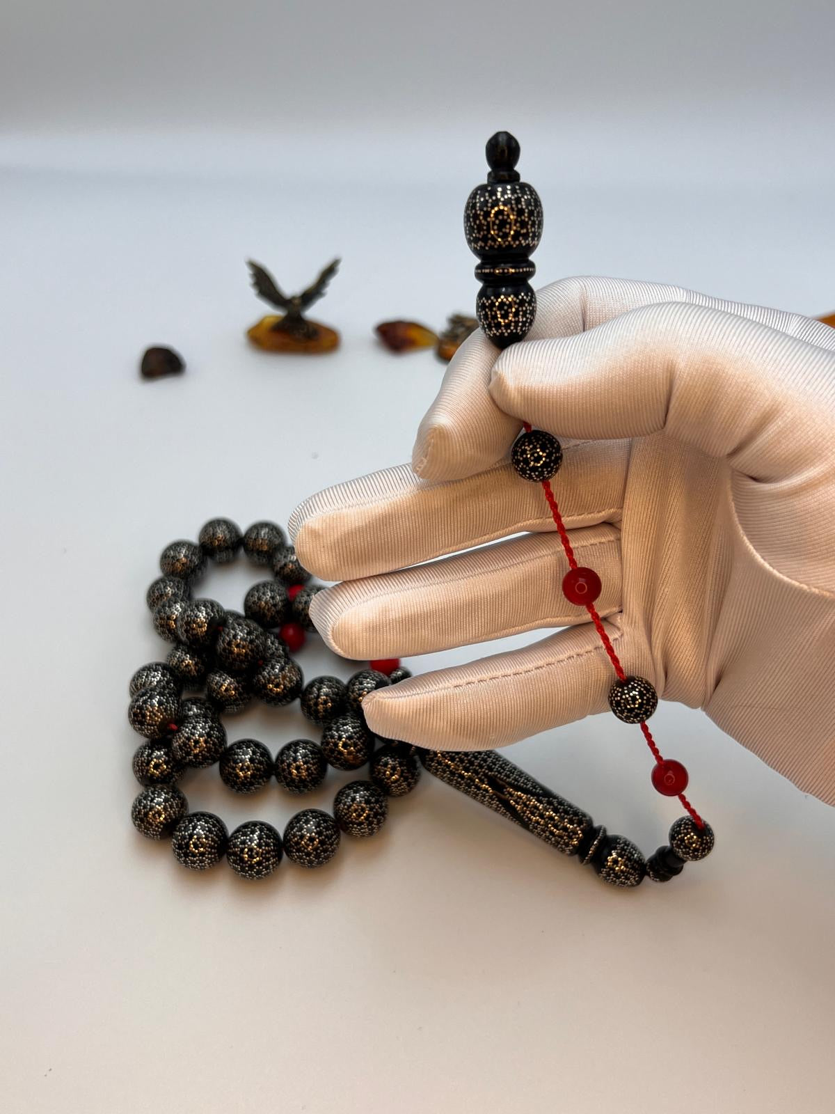 مسباح يسر بحر احمر تطعيم فضه فواصل مرجان yusr rosary with silver