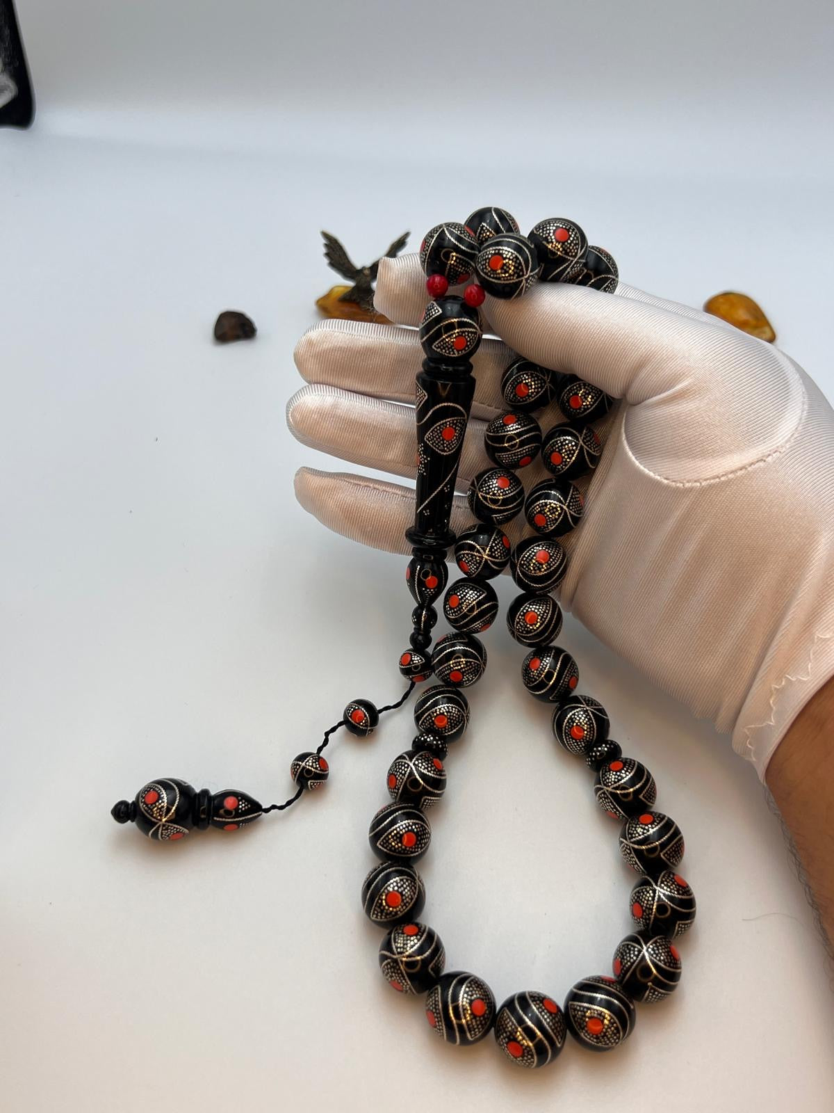 يسر بحر احمر حجم جامبو تطعيم فضة و مرجان Jumbo Red Sea Yusr Misbaha, inlaid with silver and accented with natural coral spacers.
