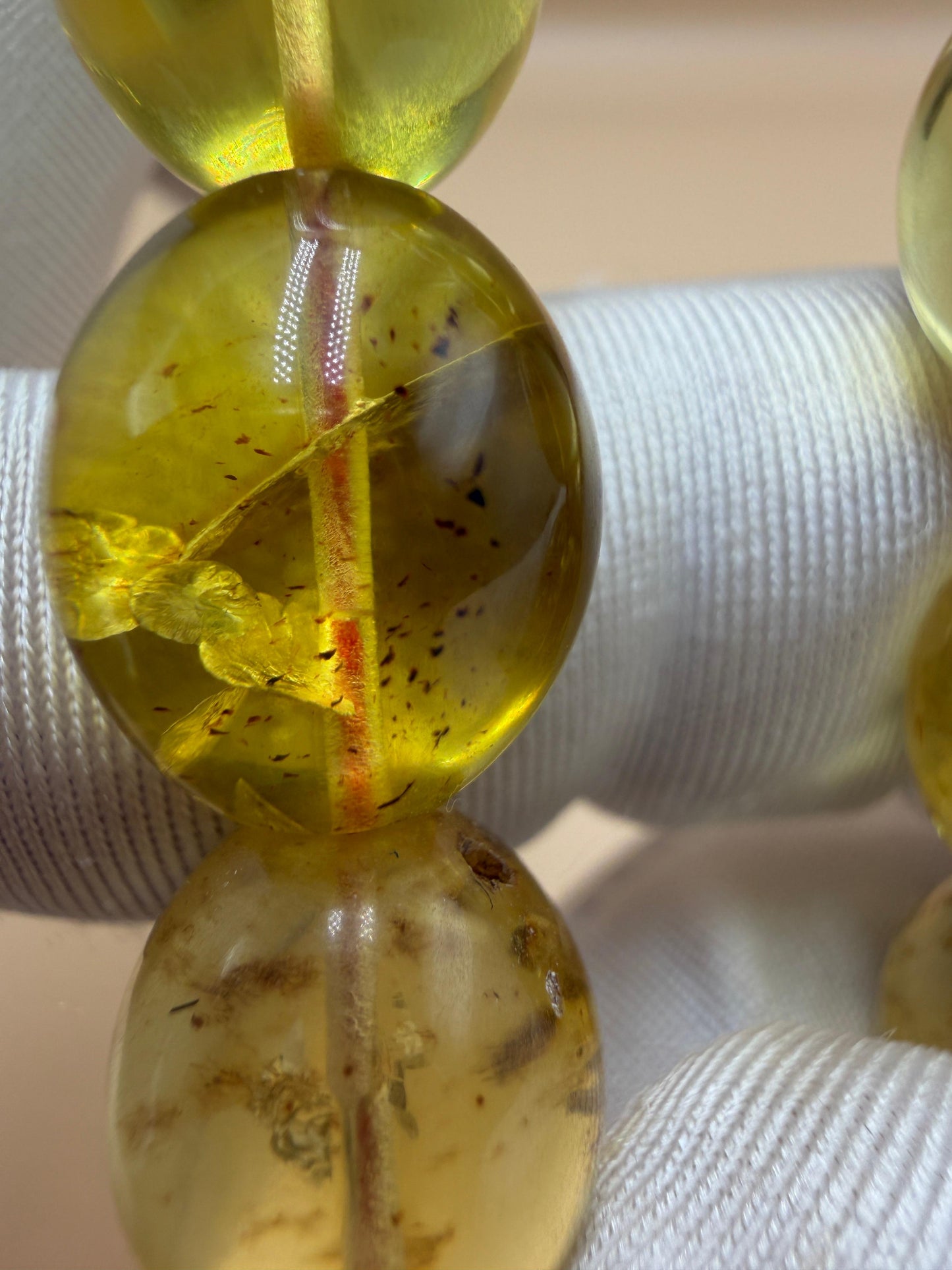 مسباح كهرمان حشري كاريبي، بخراطة مميزة، قصة بيض حمام.Caribbean Insect Amber Misbah