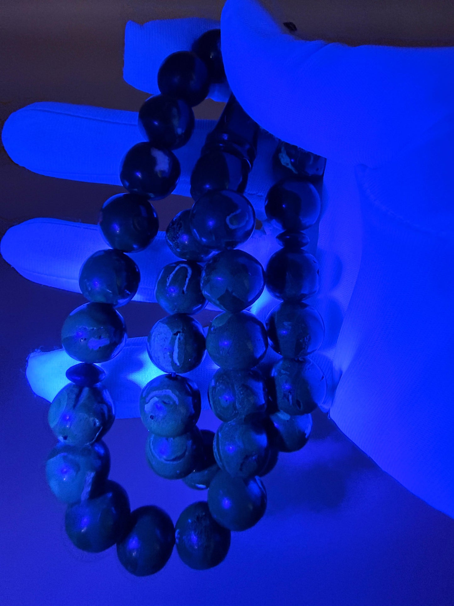 مسباح يسر بحر أحمر
أنتيك سادة من النوادر
Red Sea Yusr Misbaha
Plain antique,