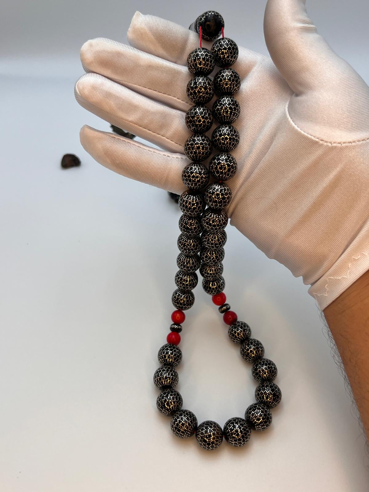 مسباح يسر بحر احمر تطعيم فضه فواصل مرجان yusr rosary with silver