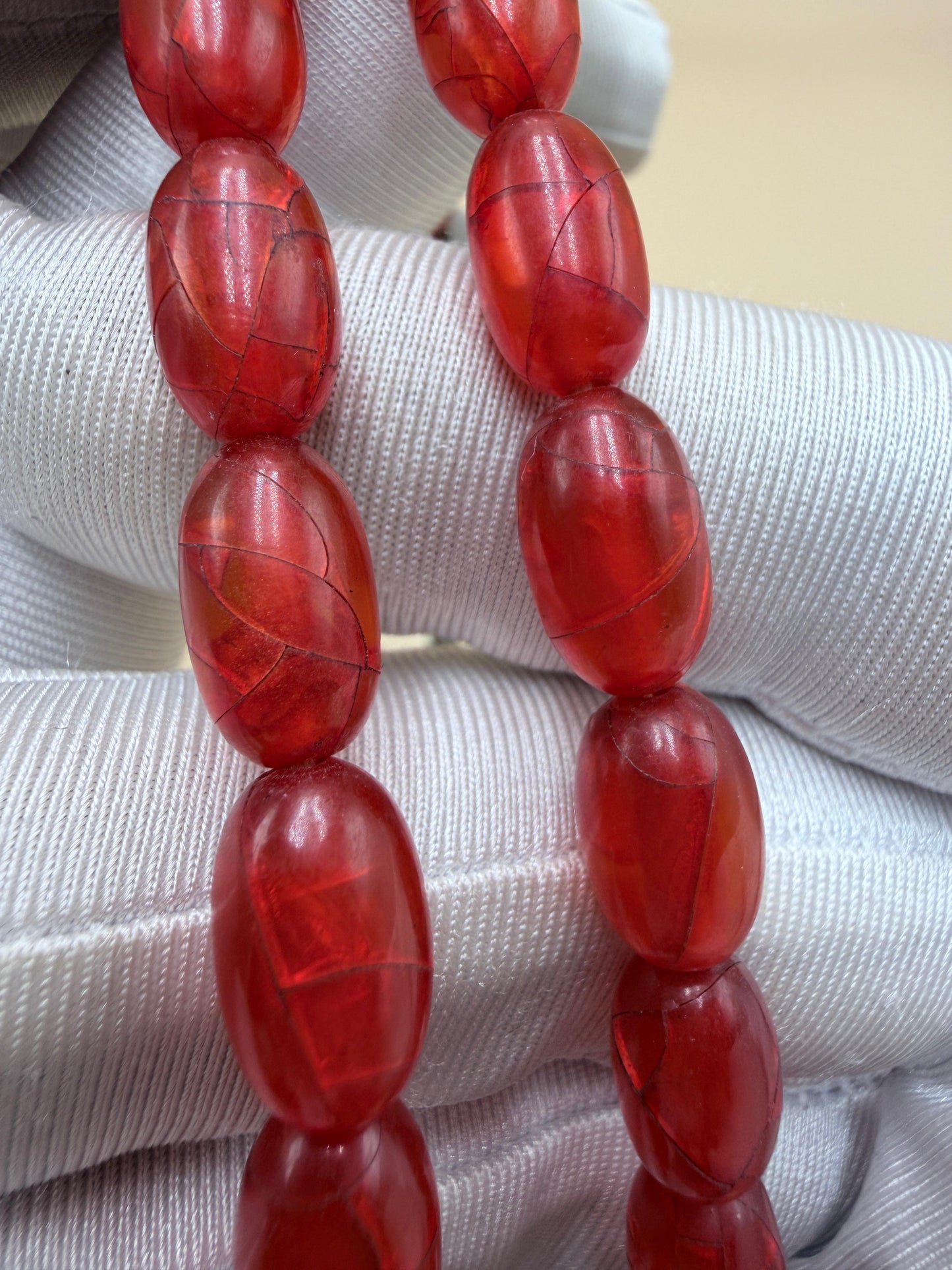 مسباح خام جيكي مكرك أنتيك، من خراطة شعبان الأب، عمر المسباح أكثر من 80 سنة.
Antique raw Jiki Makrak Misbah, by Shaban Al-Ab (master turner), over 80 years old.