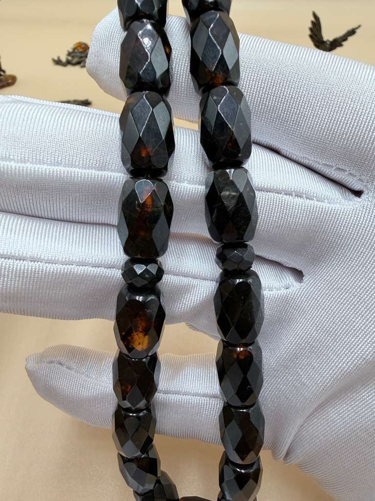 سباح كهرمان روسي مترش قصّة برميلي. Russian Amber Misbaha, polished “Barmeli” style.