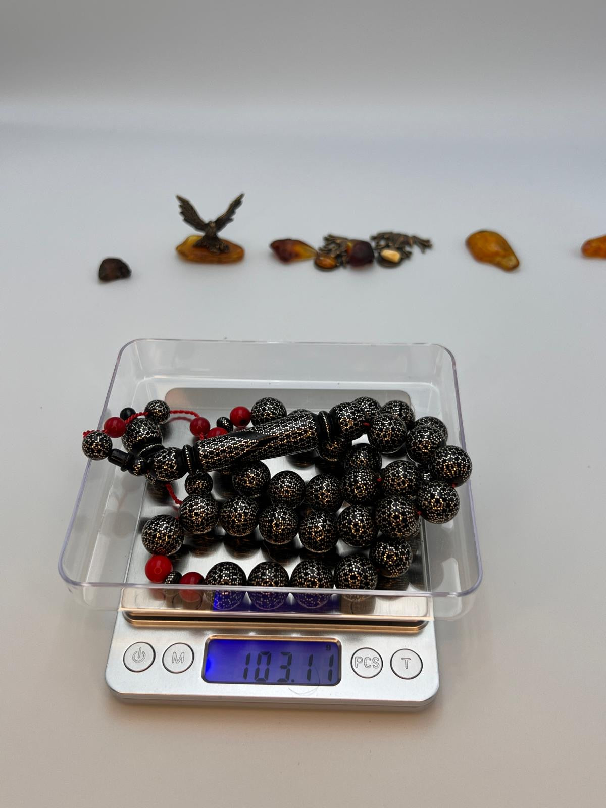 مسباح يسر بحر احمر تطعيم فضه فواصل مرجان yusr rosary with silver