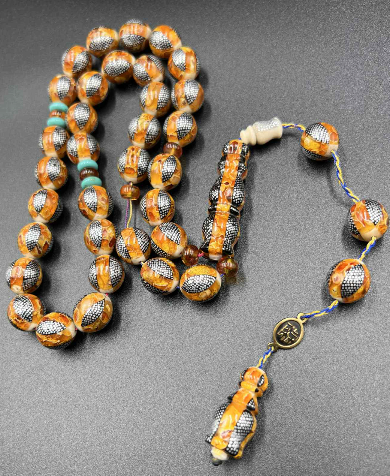 مسباح تراكيب يسر مع كهرمان مع فقمه وتطعيم فضه  Combination rosary yusr with Amber and silver