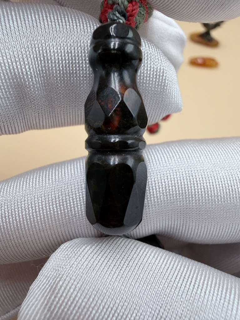 سباح كهرمان روسي مترش قصّة برميلي. Russian Amber Misbaha, polished “Barmeli” style.