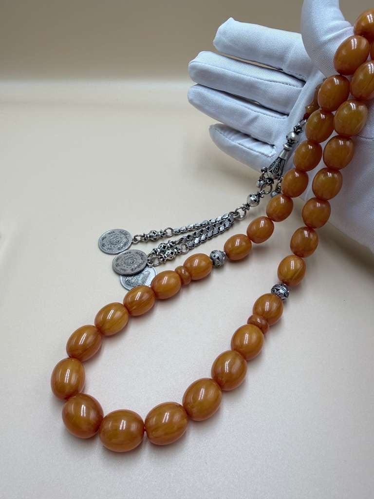 مسباح سندلوس مسكي خام عصيان مع شرّابة فضة عيار ٥٠٠ Raw Musk Sandalwood Misbaha with natural stick beads, finished with a 500 silver tassel