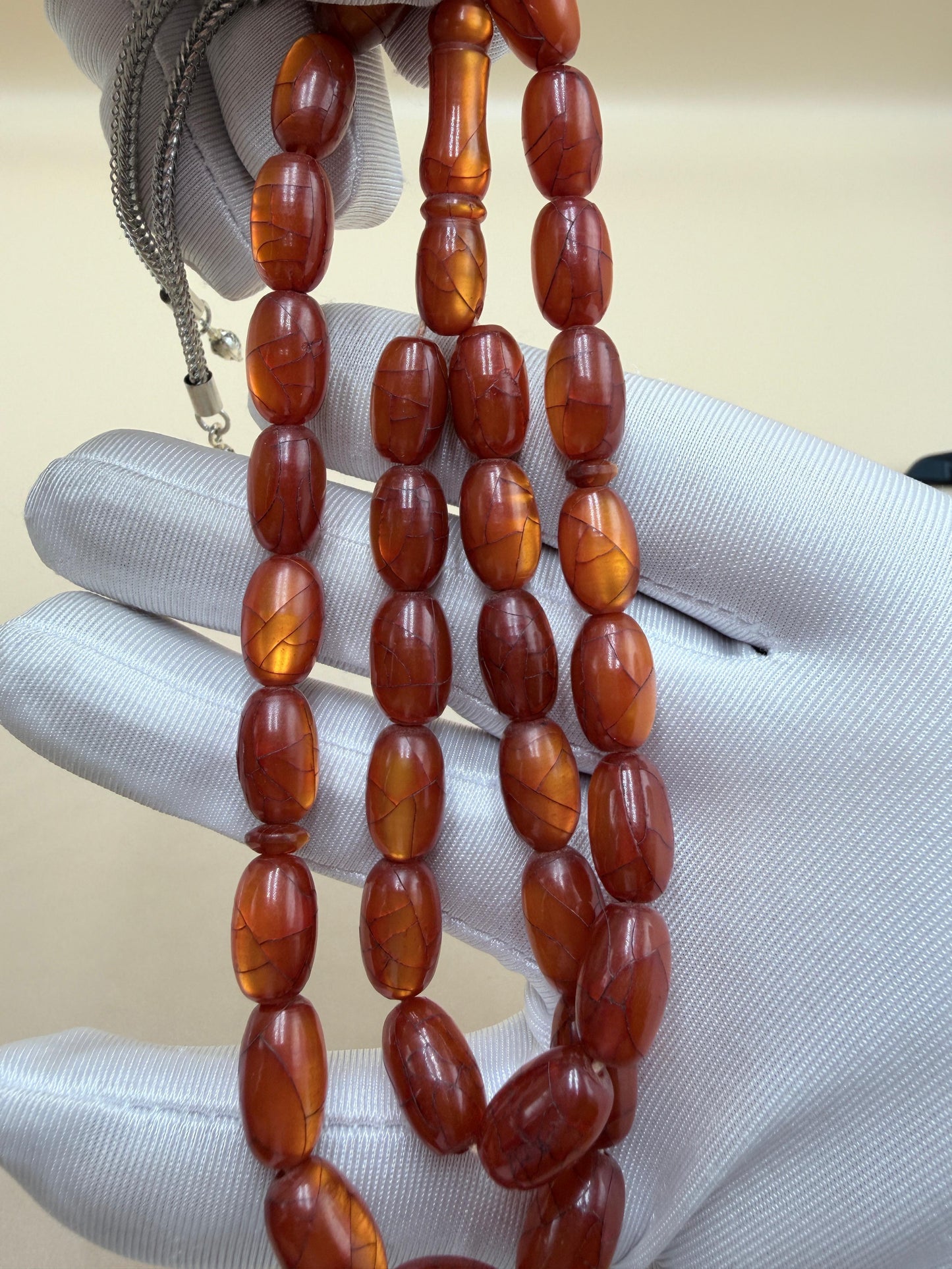 مسباح أنتيك من خراطة شعبان الأب، عمر المسباح أكثر من 80 سنة.
Antique Misbah by Shaban Al-Ab (master turner), over 80 years old.