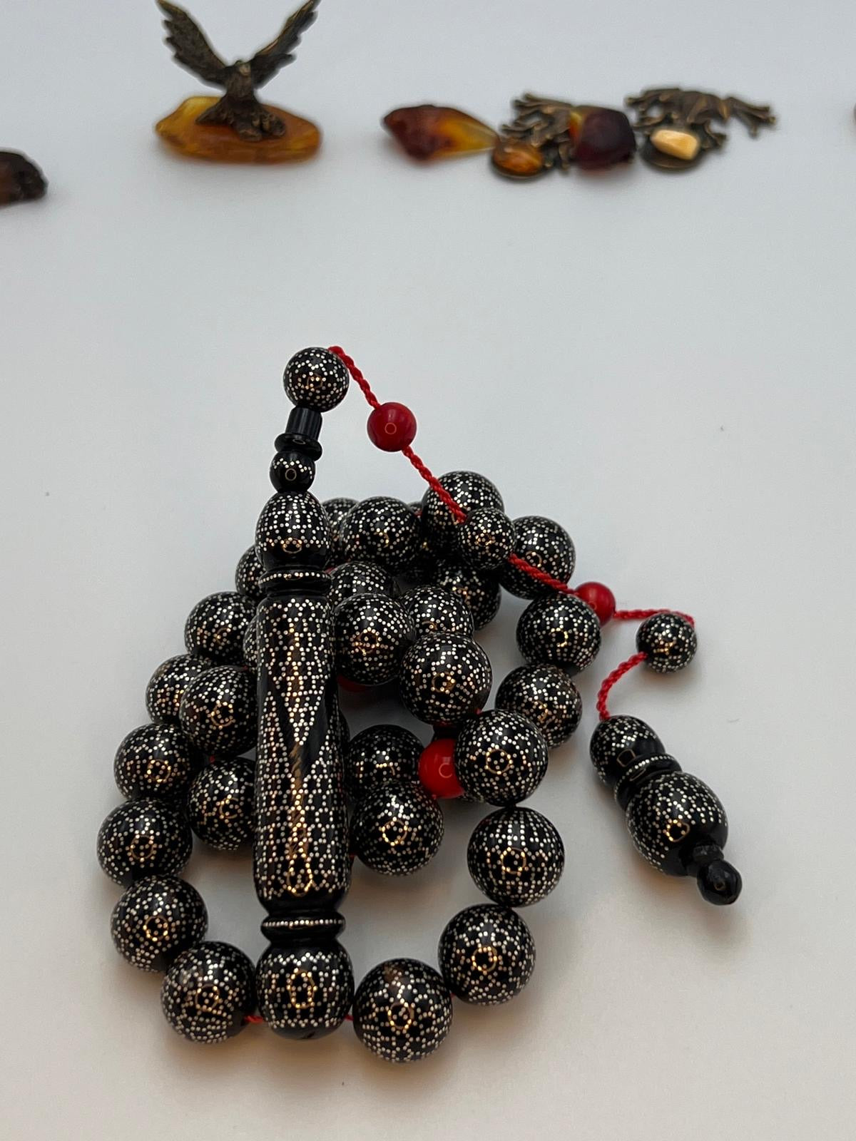 مسباح يسر بحر احمر تطعيم فضه فواصل مرجان yusr rosary with silver