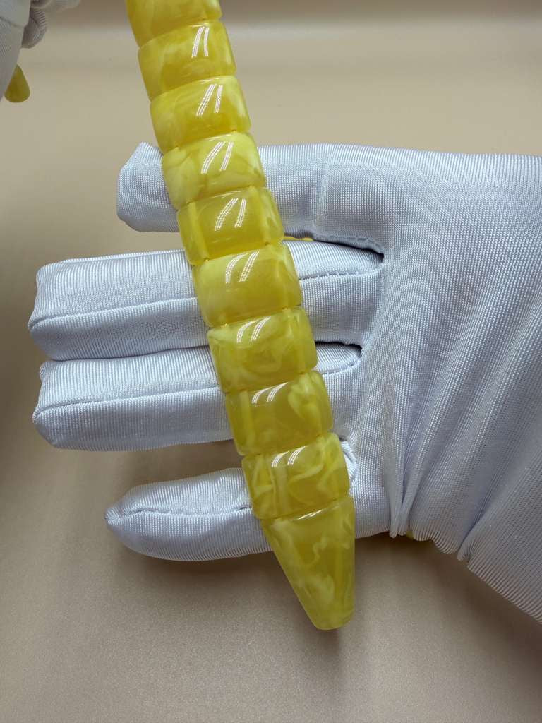 مسباحين تراب كهرب قصة برميلي و مسباح زازا.
Two Misbahas: Electric Clay “Barmeli” style and Zaza Misbaha