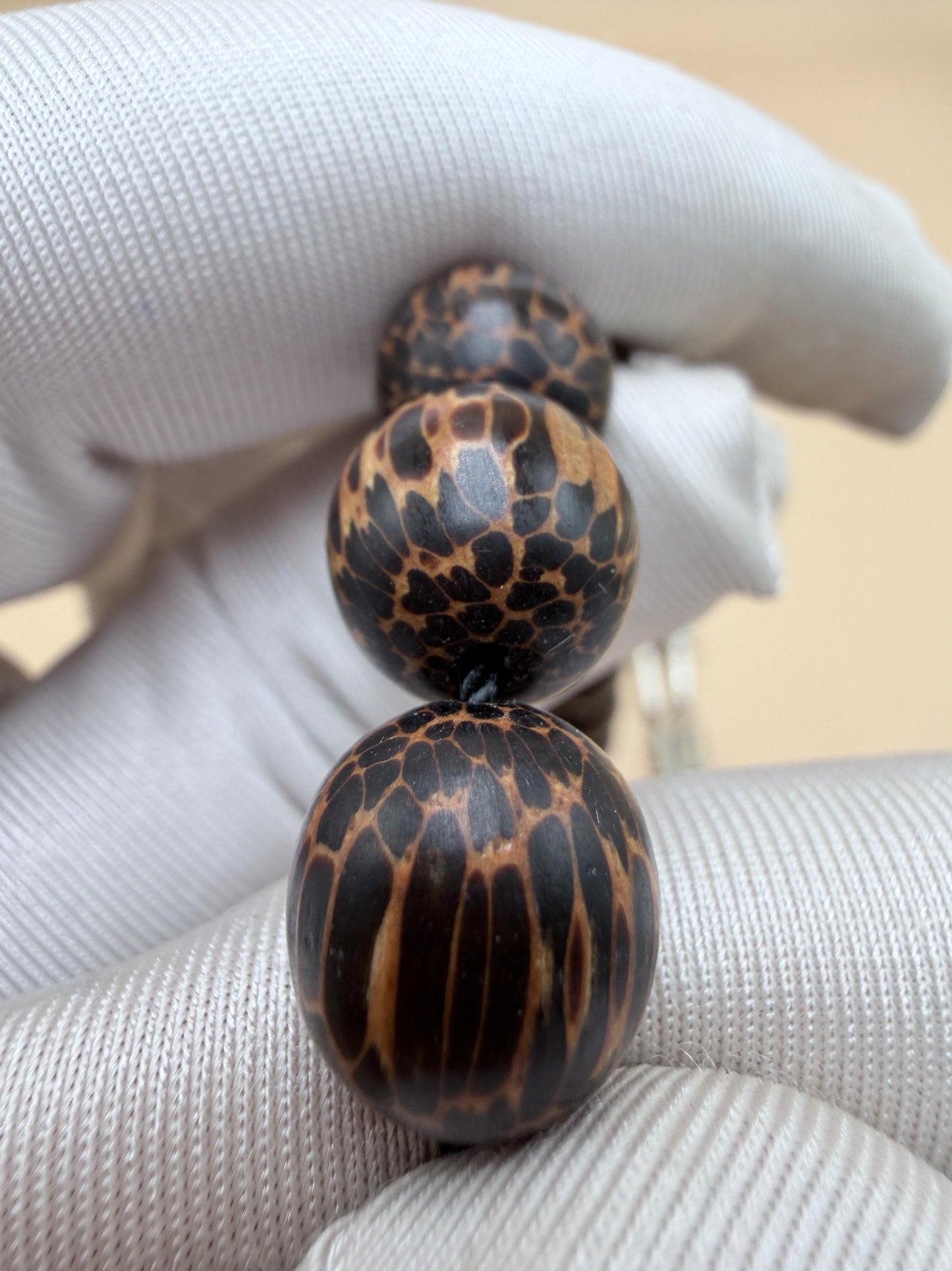 مسباح خشب النمر
قطعة نادرة
 Rare Tigerwood Misbaha