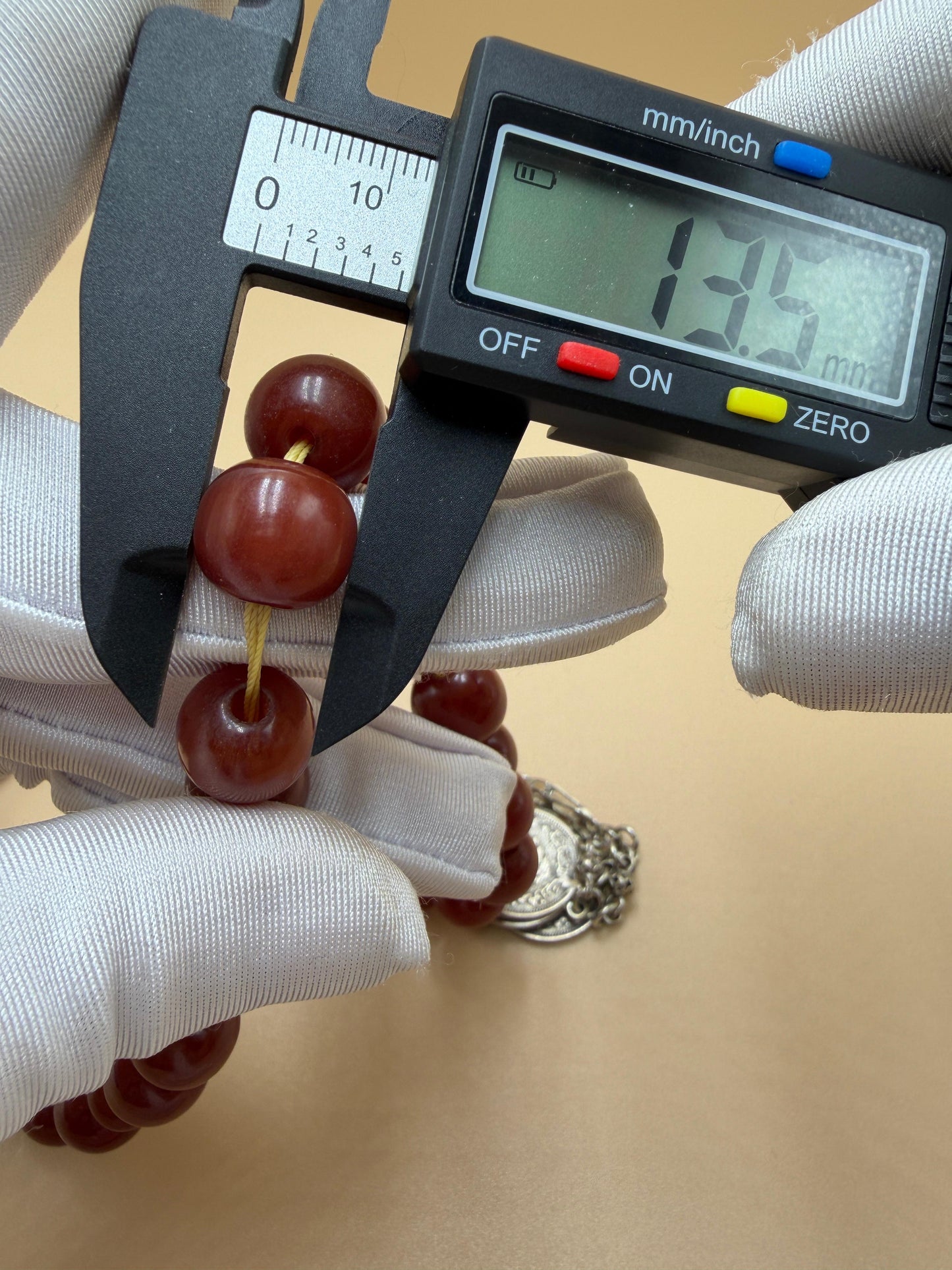 مسباح سندلوس مسكي، خراطة أبو يوسف الجزرة،
Musk Sandalwood Misbah, Carved by Abu Yusuf Al-Jazrah