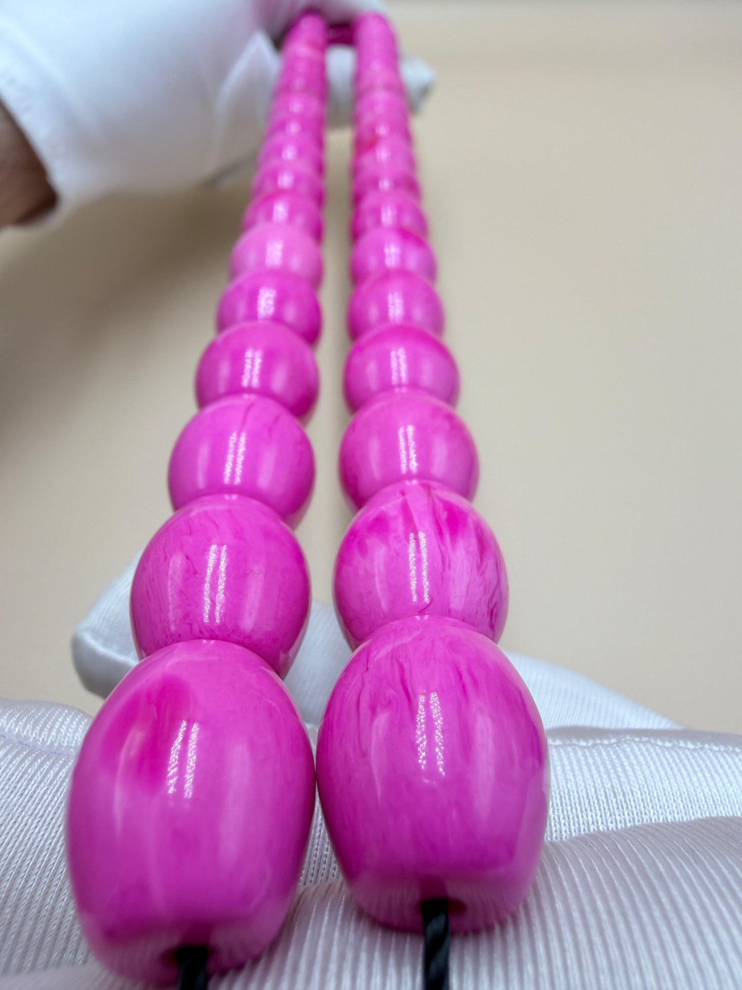 مسباح بولنك
لون مميز – نوادر
Polink Misbaha
Distinctive color – Rare piece