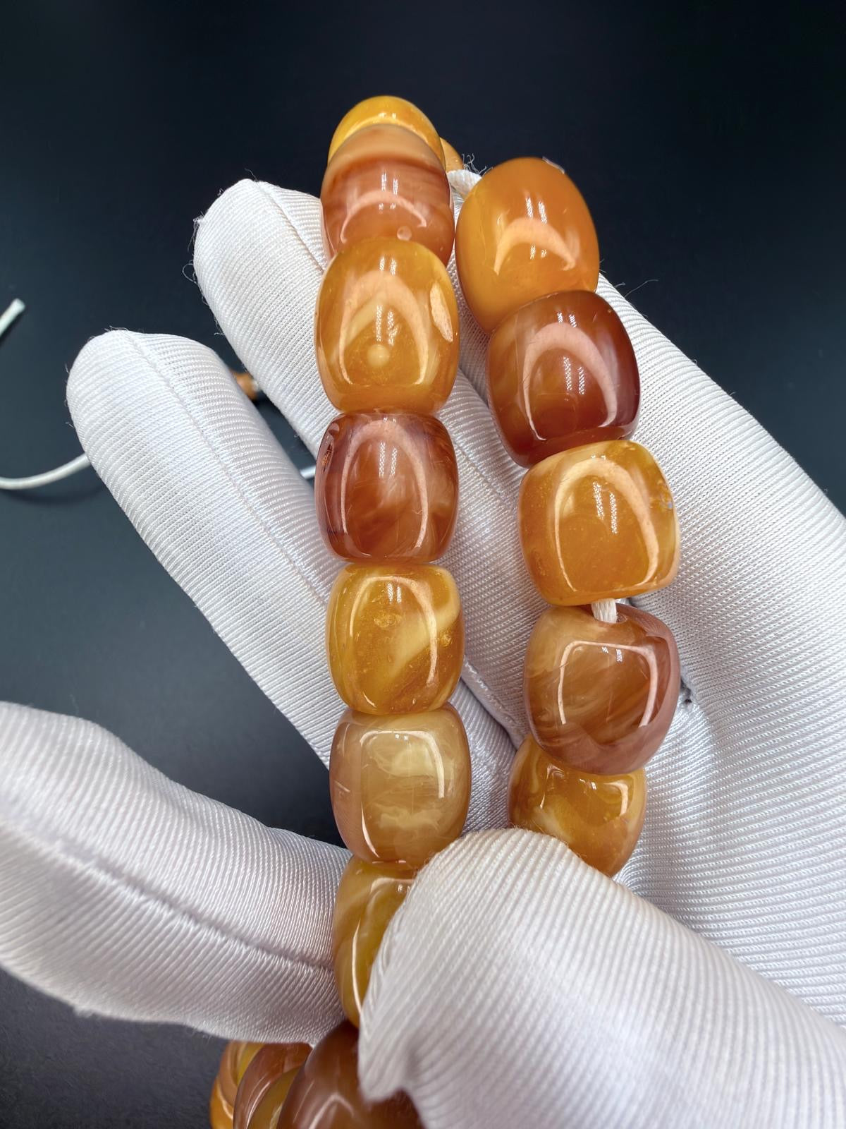 مسباح سندلوس 
Sandalwood tasbih