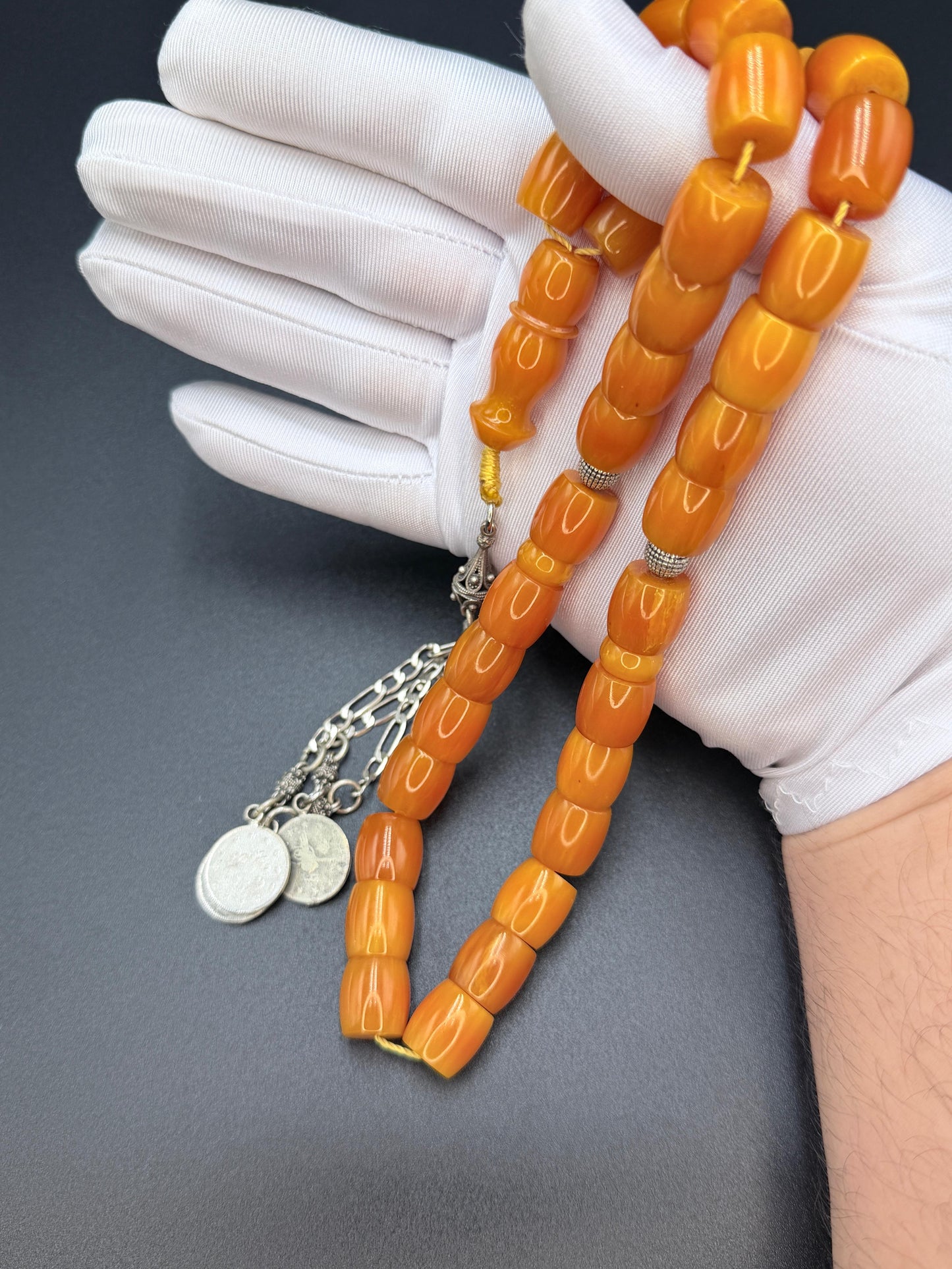مسباح سندلوس مسكي، صنعة مرتبة ورائحة مميزه
Musk Sandalus tasbih