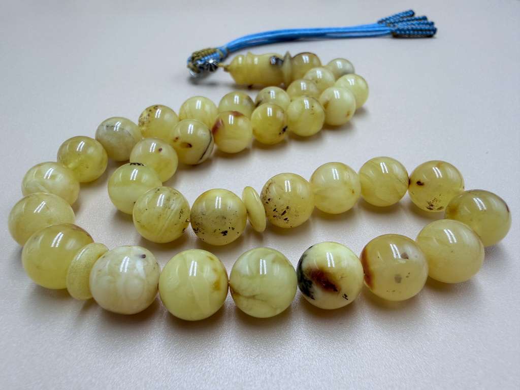 مسباح كهرمان شوائبي كفيه  Amber Misbaha, “Shwaybi Kafih” style