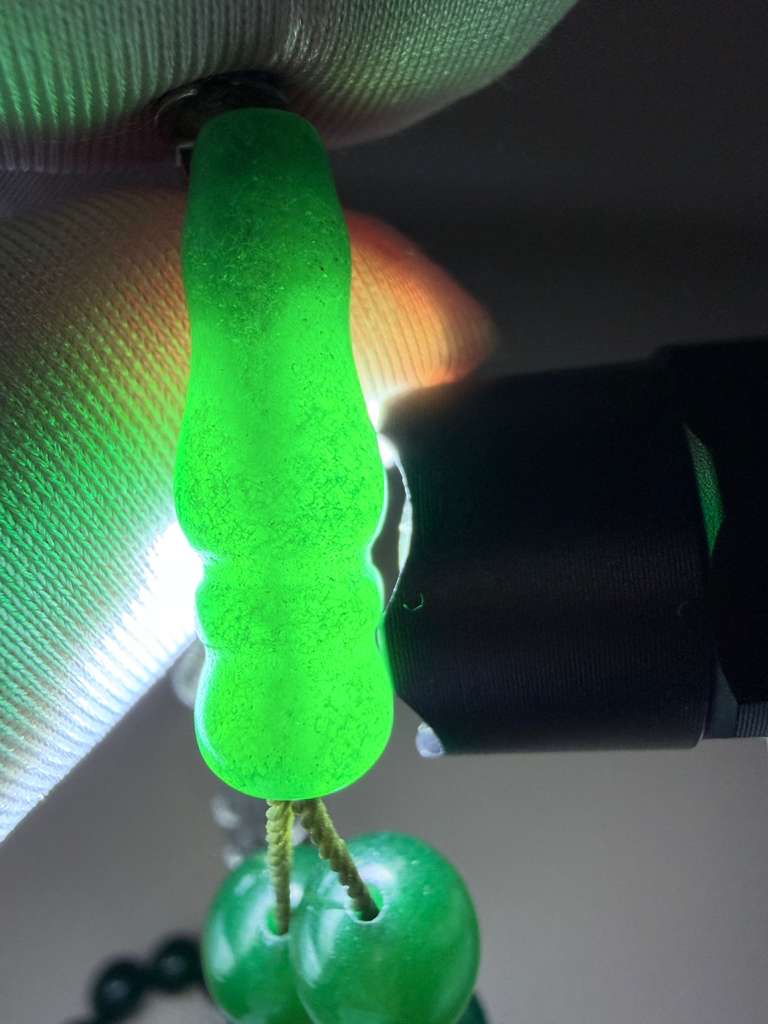 مسباح من حجر اليشم (الجاد)، كفيّه.
Jade Stone Misbah (Handcrafted), Palm-Sized