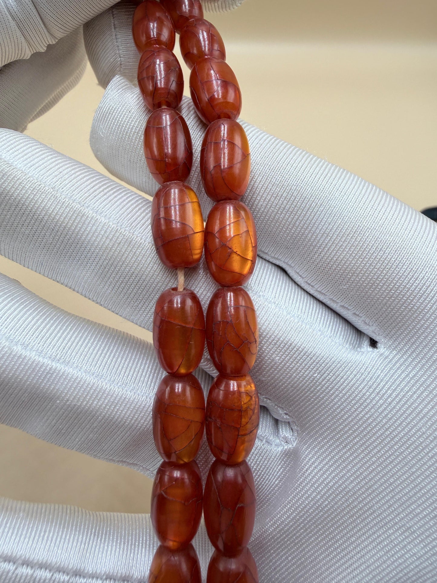 مسباح أنتيك من خراطة شعبان الأب، عمر المسباح أكثر من 80 سنة.
Antique Misbah by Shaban Al-Ab (master turner), over 80 years old.