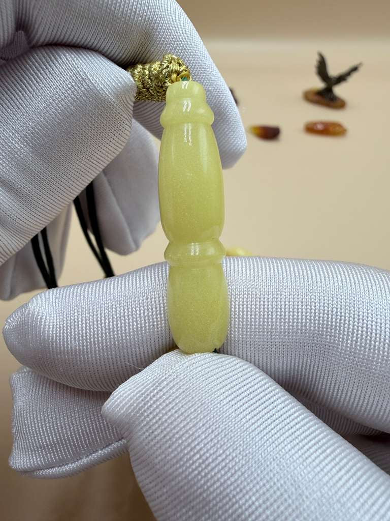 مسباح كهرمان بلطيقي قديم.
Old Baltic Amber Misbaha.