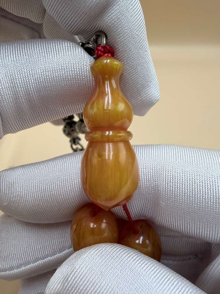 مسباح سندلوس مسكي خام عصيان مع شرّابة فضة عيار ٥٠٠ Raw Musk Sandalwood Misbaha with natural stick beads, finished with a 500 silver tassel