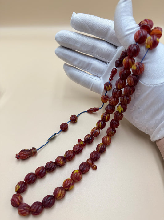 مسباح فاتوران، منقوش يدويًا بالكامل — قطعة نوادر.
Misbah Fatoran, fully hand-engraved — a rare piece.