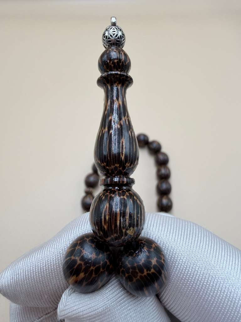 مسباح خشب النمر
قطعة نادرة
 Rare Tigerwood Misbaha