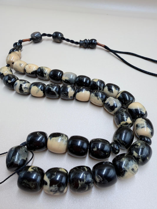 مسباح بكلايت أفغاني أصلي، بلاطات متينة مع كسار من خامة أصلية عالية الجودةAuthentic Afghan Bakelite rosary,