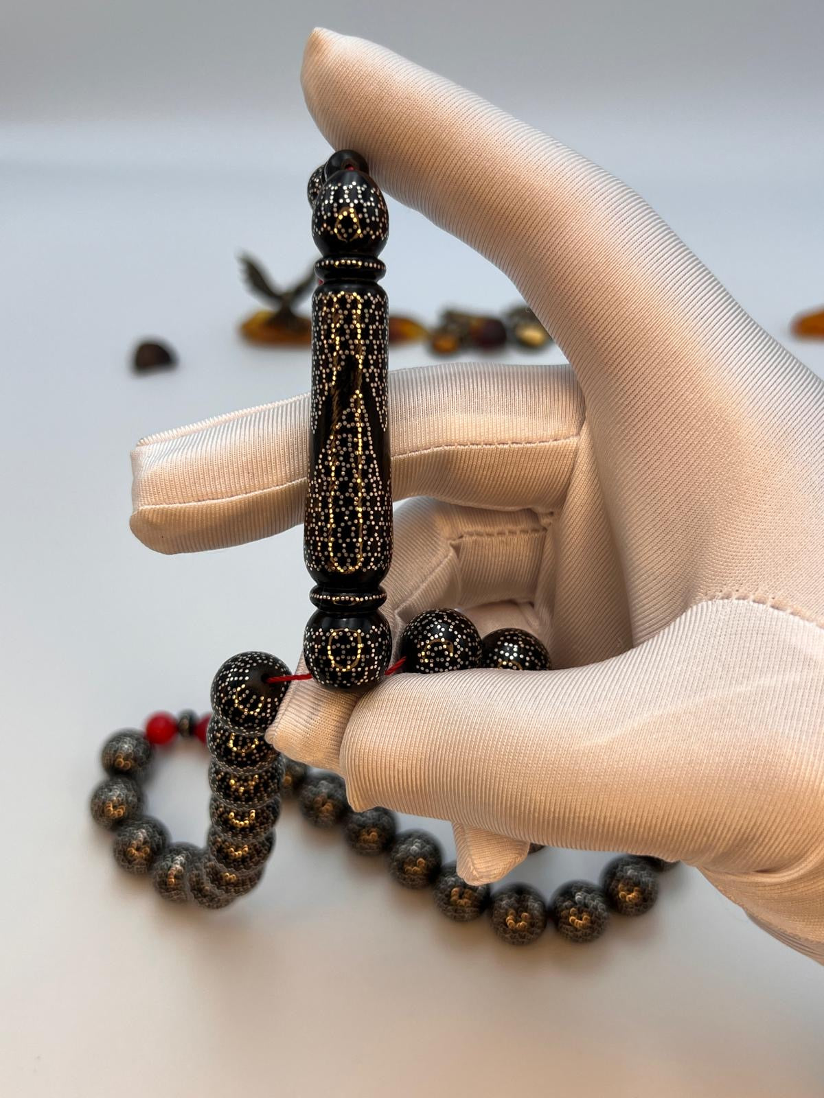 مسباح يسر بحر احمر تطعيم فضه فواصل مرجان yusr rosary with silver